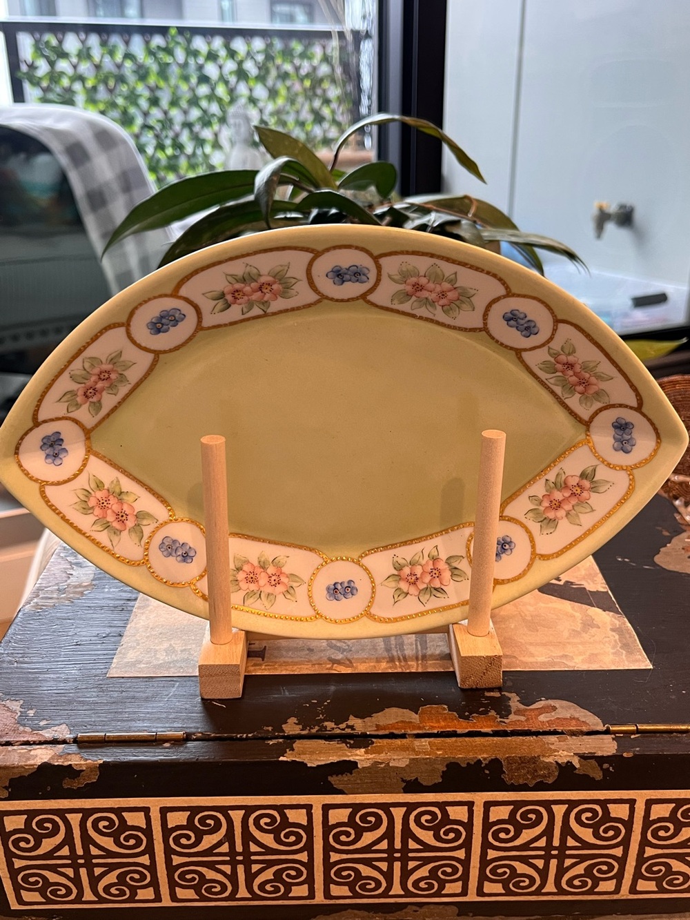 Vintage Hand-Painted Floral Ceramic Oval Dish with Gilt Trim